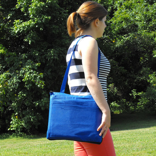 FREE Folding CarryAlong Zippered Blanket / Bag Perfect For Picnics